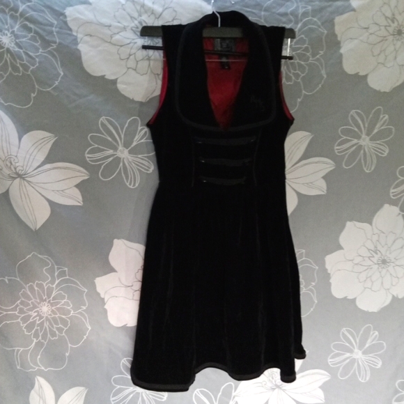 Exclusive Hot Topic Collection by Midnight Hour American Horror Story Hotel - Picture 2 of 4